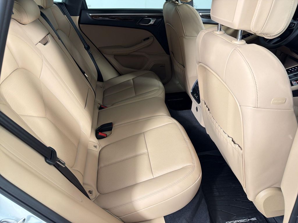 صورة 29 لـ 2026 Porsche MACAN T