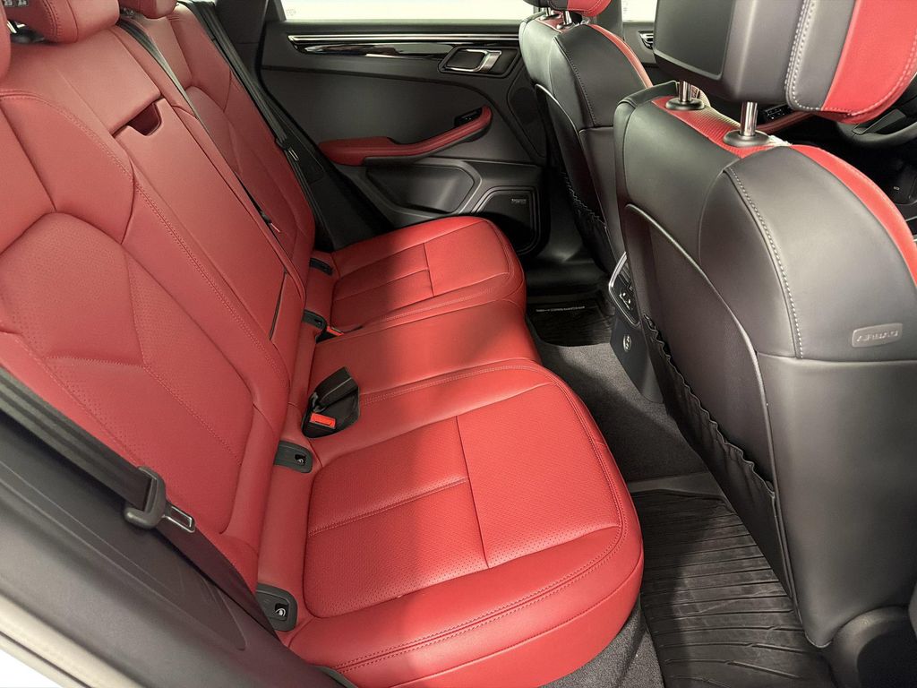 2026 Porsche MACAN 缩略图 29