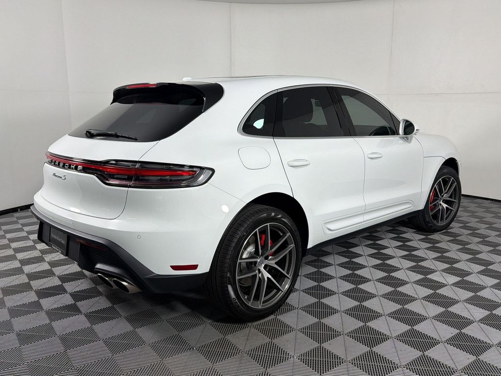 صورة 9 لـ 2026 Porsche MACAN