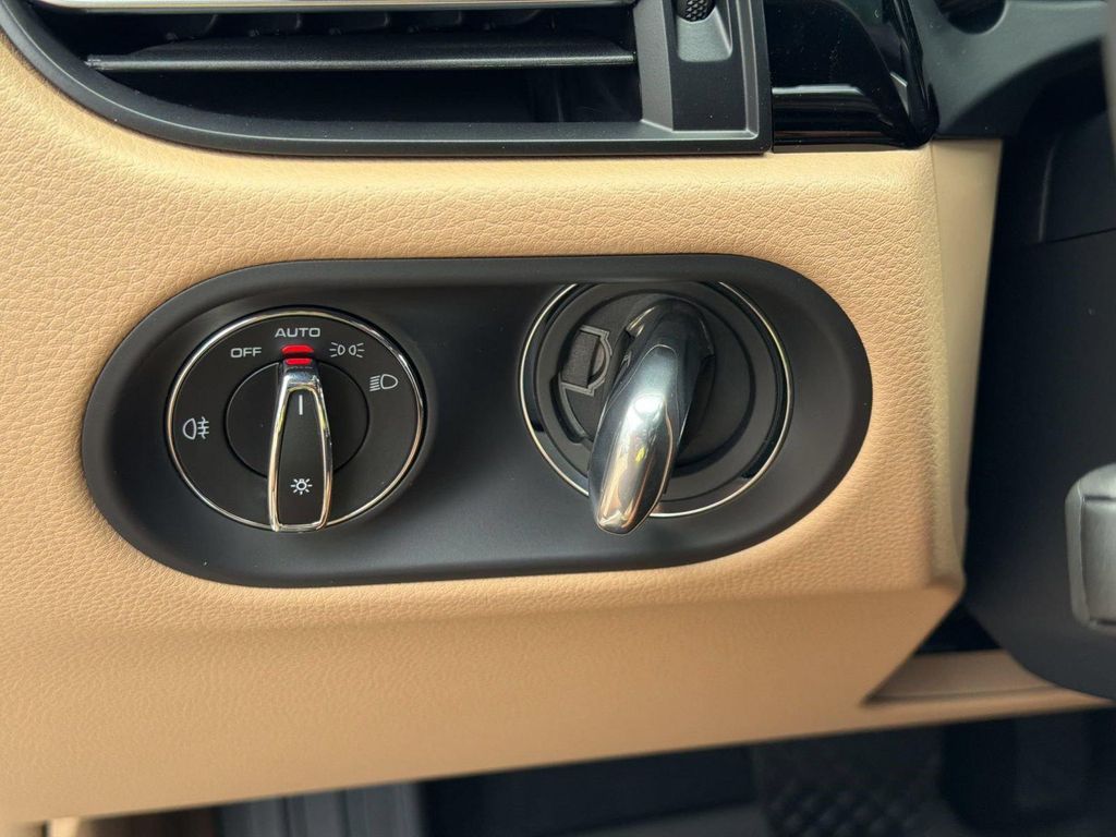 صورة مصغرة 28 لـ 2026 Porsche MACAN