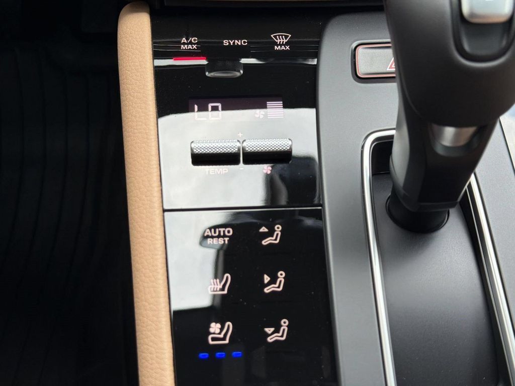 صورة مصغرة 17 لـ 2026 Porsche MACAN