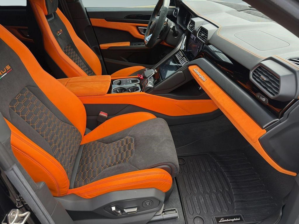 2022 Lamborghini URUS AWD 缩略图 23