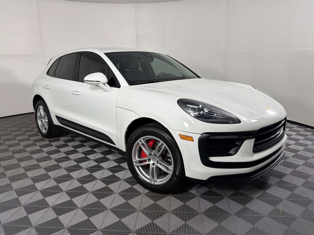 2022 Porsche MACAN — фото 7