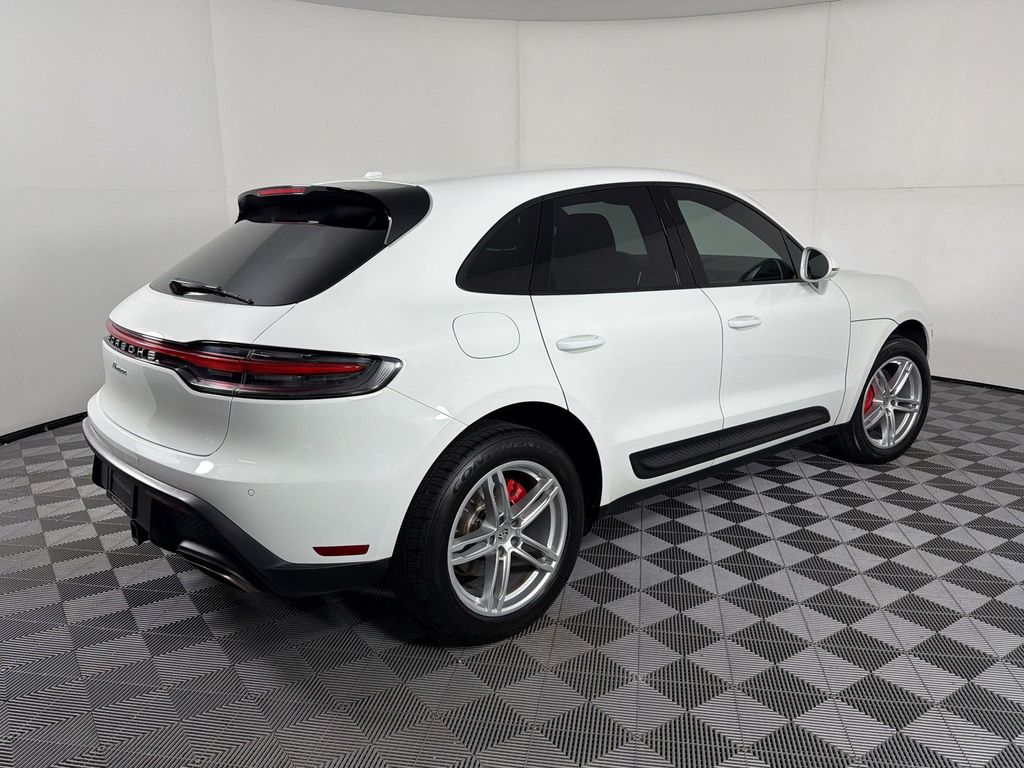 2022 Porsche MACAN — фото 9