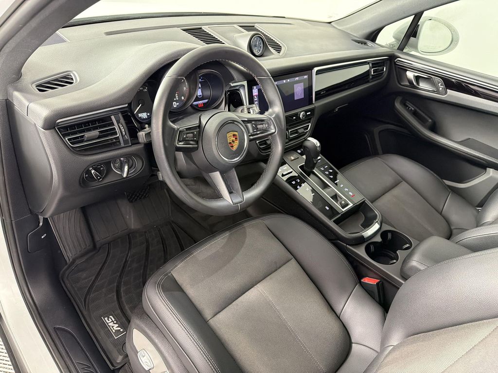 2022 Porsche MACAN — фото 4