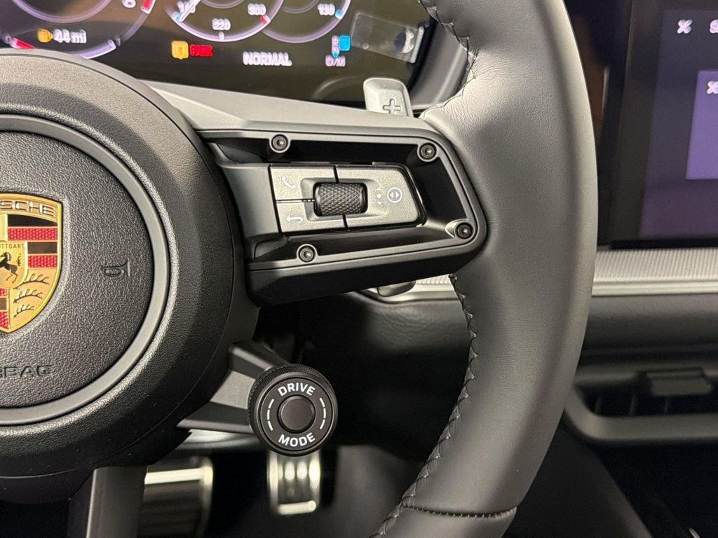 2026 Porsche CAYENNE S 缩略图 27