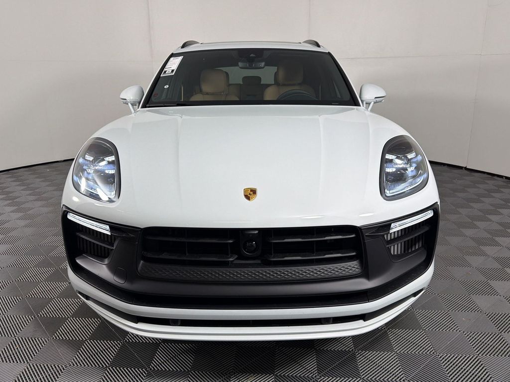 صورة 6 لـ 2026 Porsche MACAN MACAN GTS