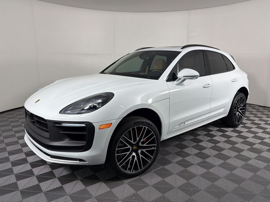 New 2026 Porsche Macan Macan GTS