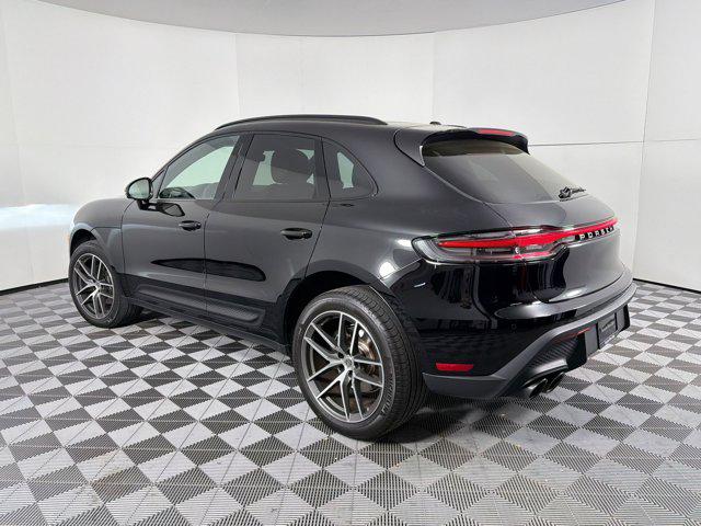 2026 Porsche MACAN — фото 3