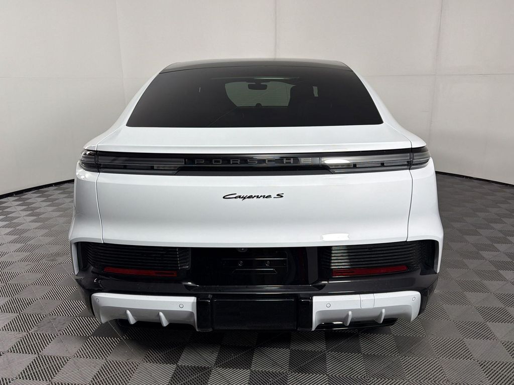 2026 Porsche CAYENNE S — миниатюра 10