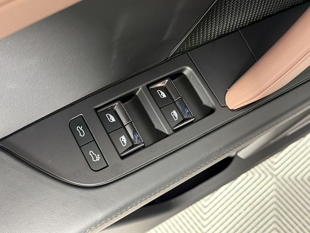 2026 Porsche CAYENNE S — миниатюра 14