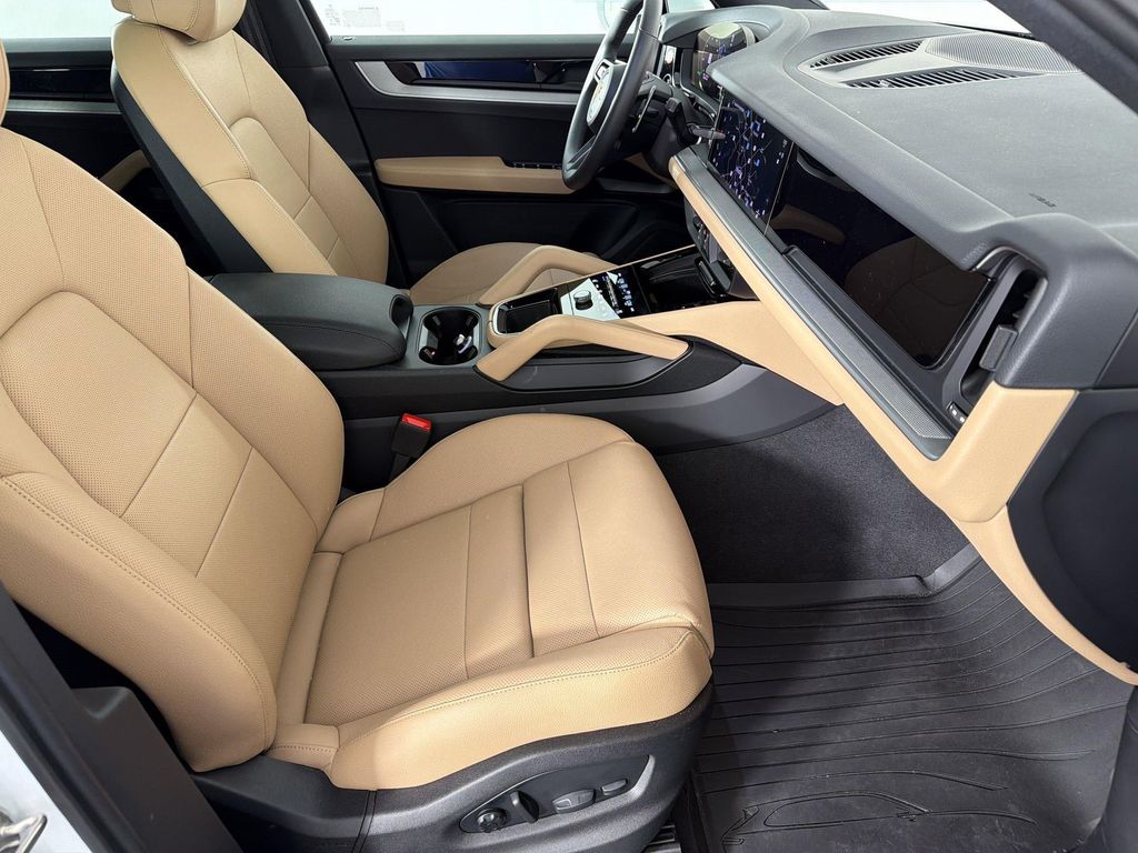 2026 Porsche CAYENNE 缩略图 25