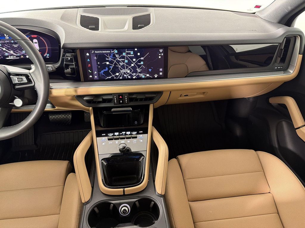 2026 Porsche CAYENNE 缩略图 17