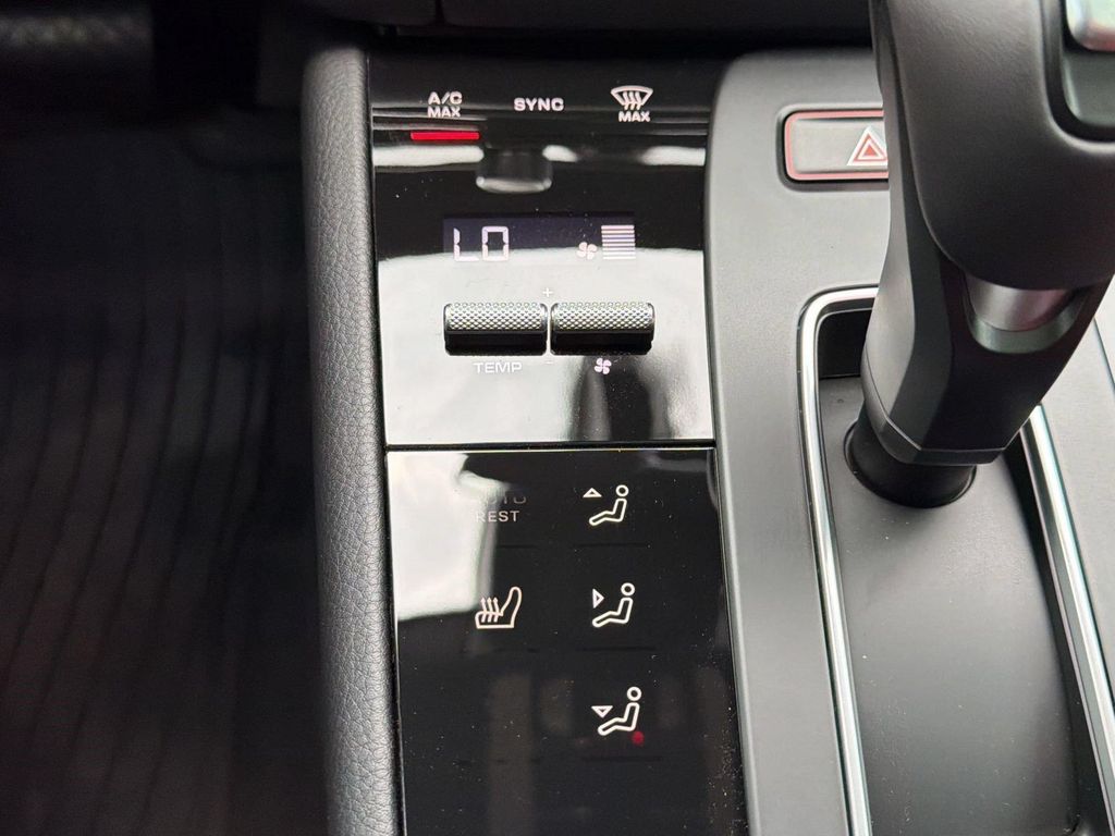 صورة مصغرة 17 لـ 2026 Porsche MACAN T