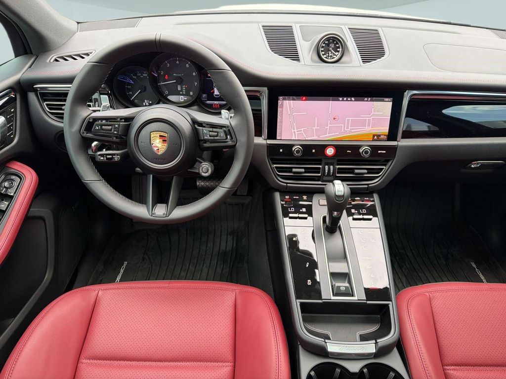 صورة مصغرة 29 لـ 2026 Porsche MACAN T