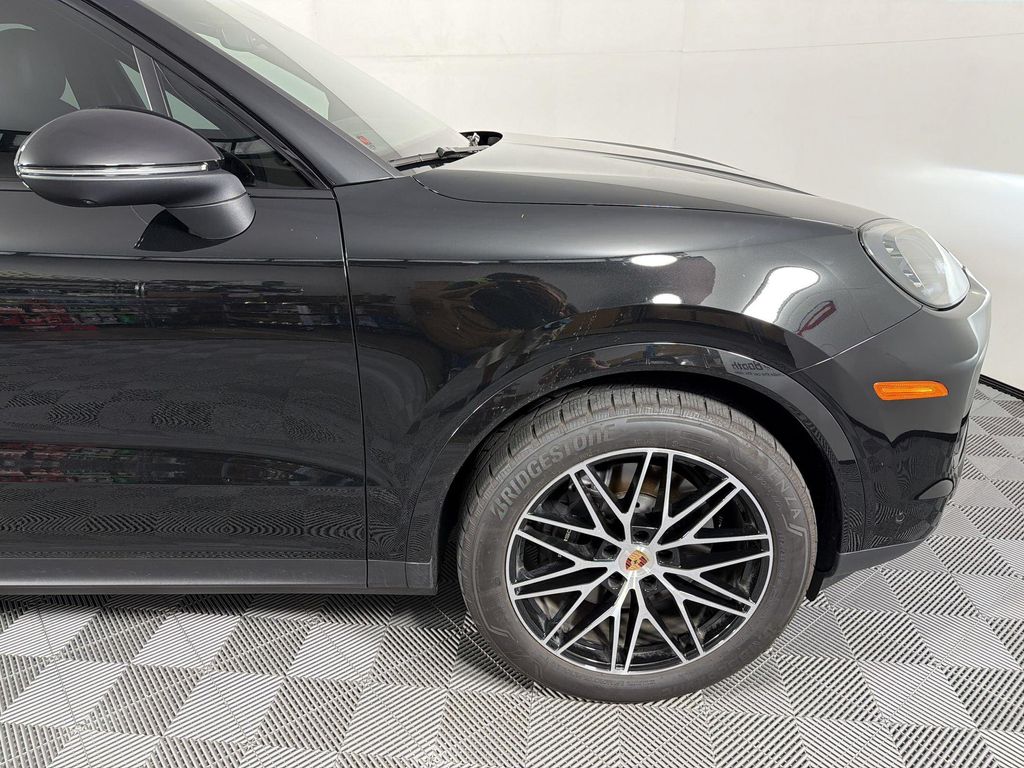 2026 Porsche CAYENNE — миниатюра 12