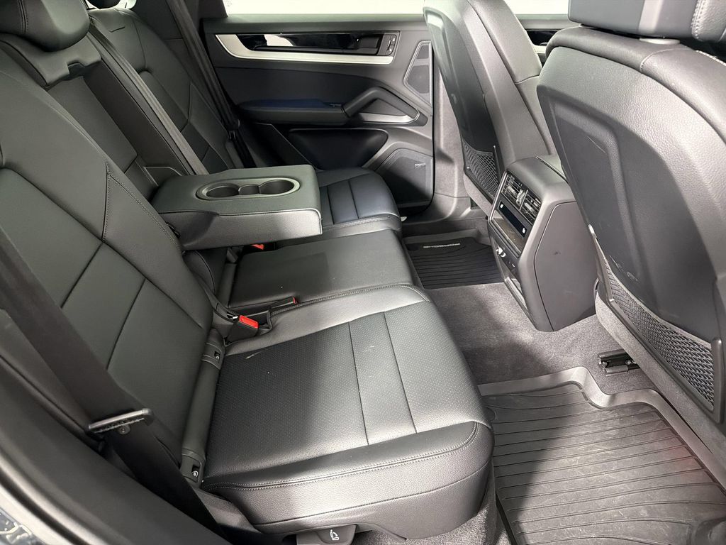 2026 Porsche CAYENNE — миниатюра 29