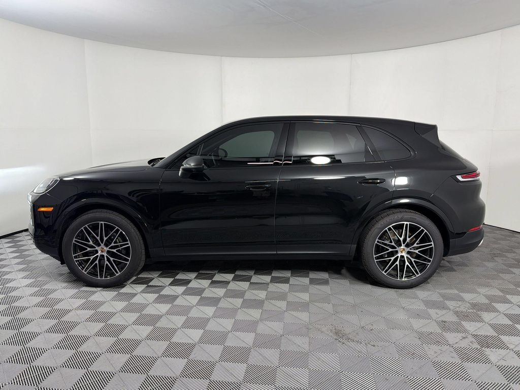 صورة 2 لـ 2026 Porsche CAYENNE