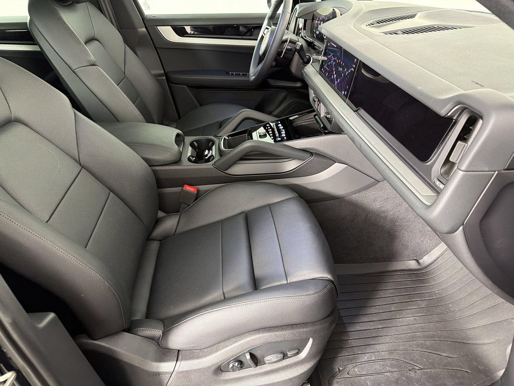 2026 Porsche CAYENNE — миниатюра 30