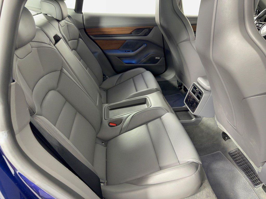 صورة مصغرة 29 لـ 2020 Porsche TAYCAN TAYCAN 4S