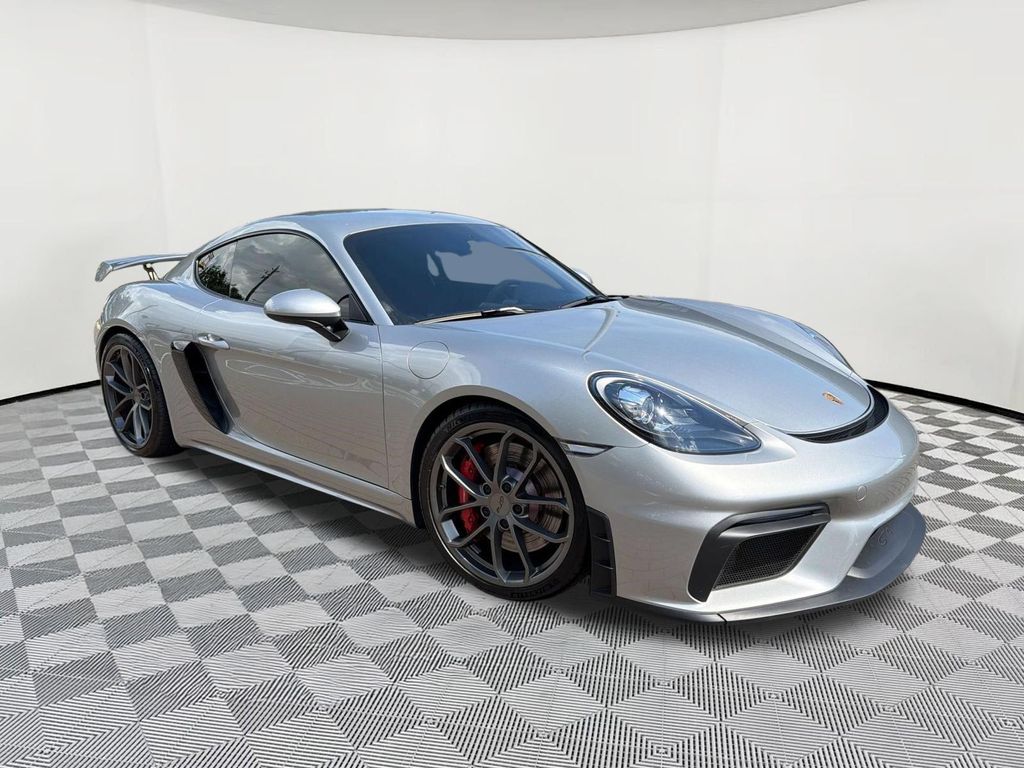 صورة 7 لـ 2020 Porsche 718 CAYMAN GT4