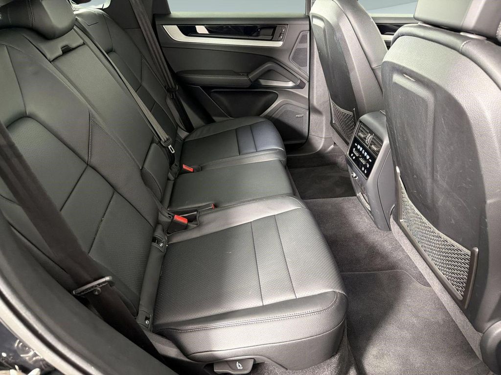 2024 Porsche CAYENNE 缩略图 30