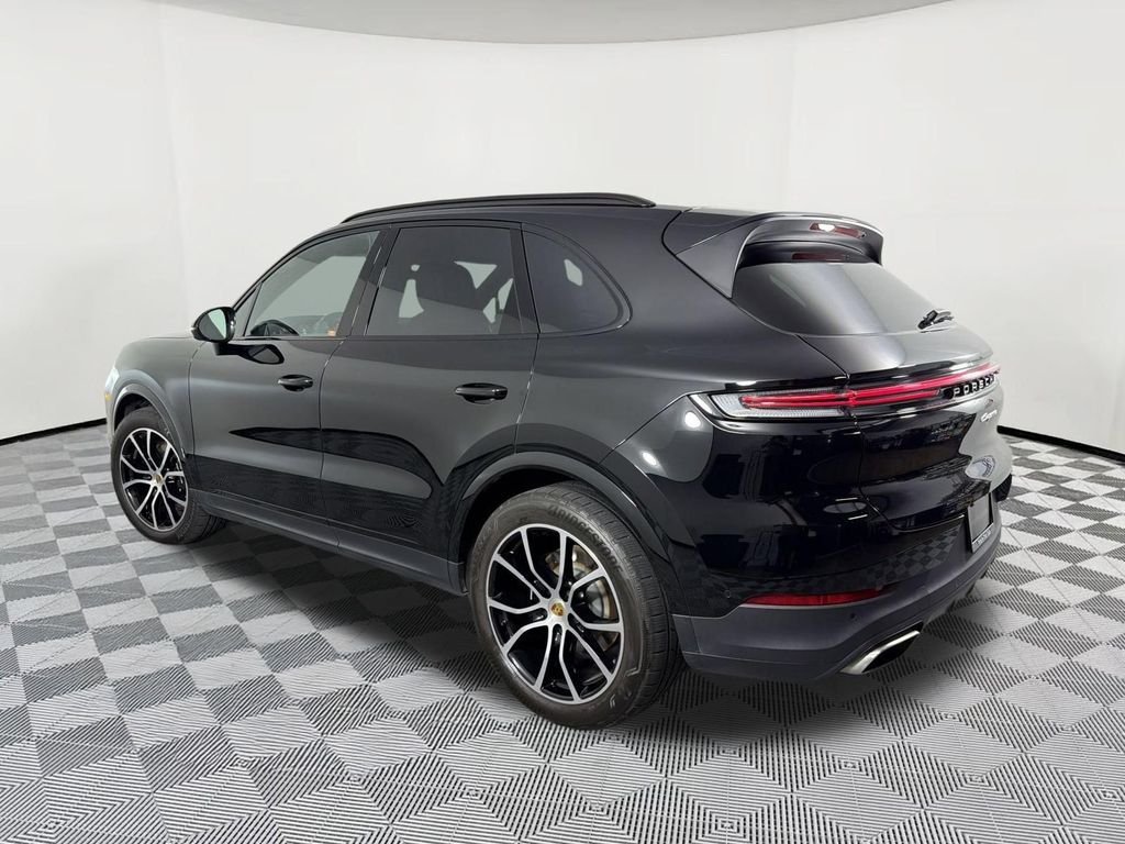 صورة 3 لـ 2024 Porsche CAYENNE