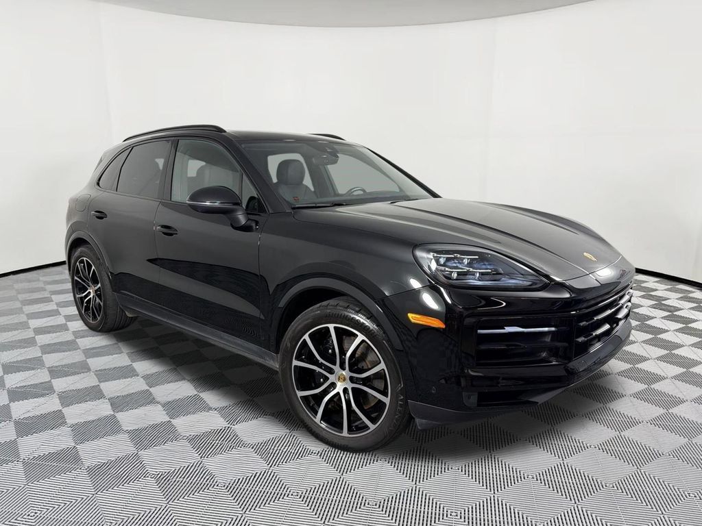 صورة 7 لـ 2024 Porsche CAYENNE