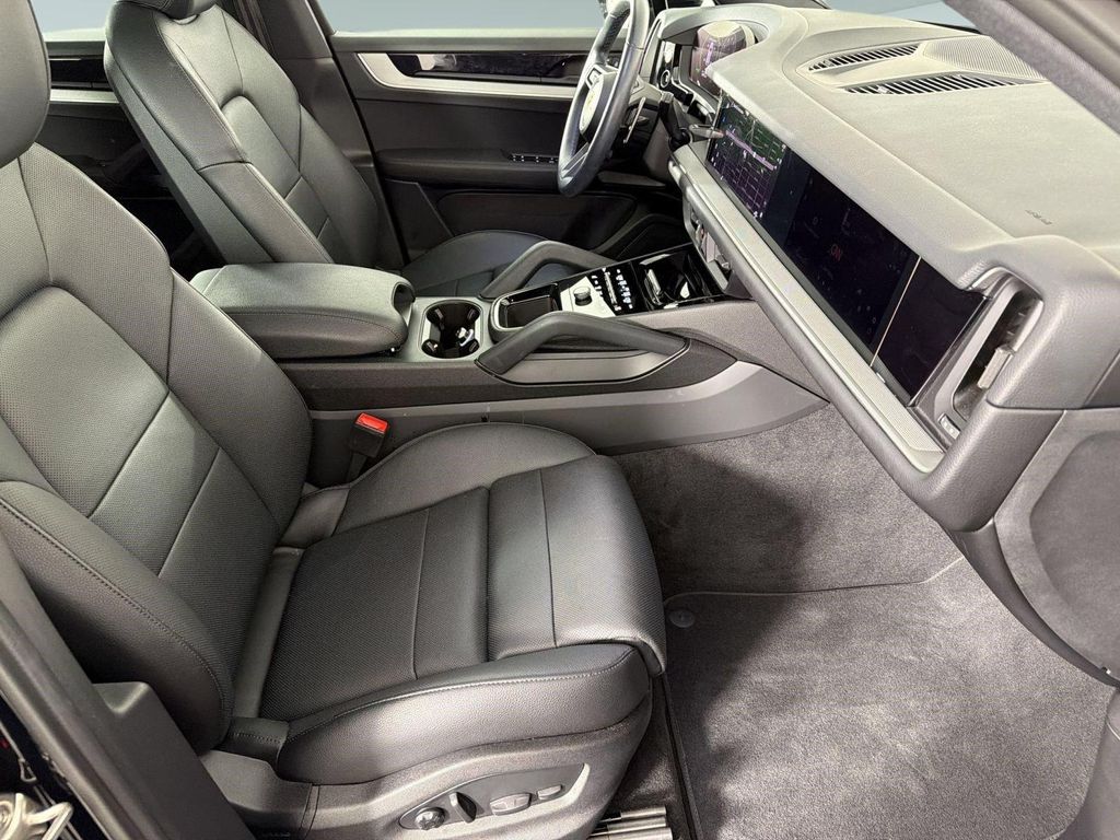 2024 Porsche CAYENNE 缩略图 25