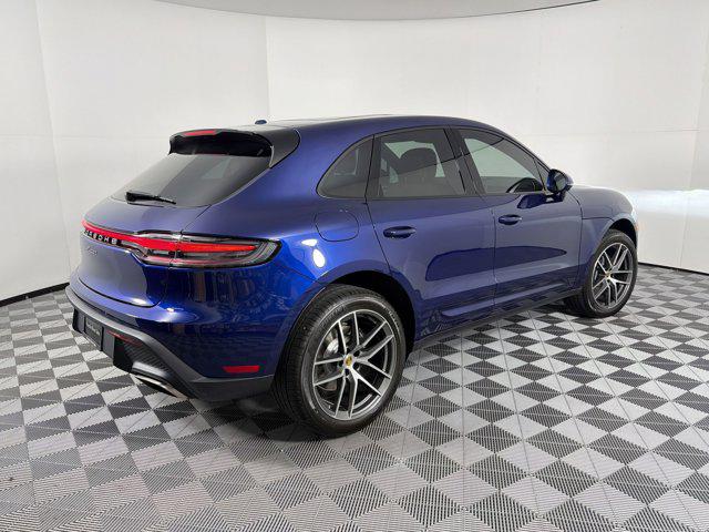 2026 Porsche MACAN — фото 9