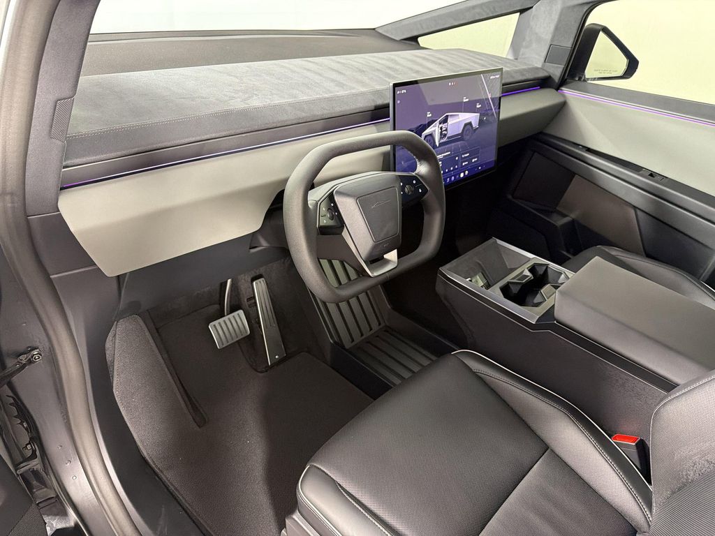 TESLA CYBERTRUCK CYBERBEAST - 6