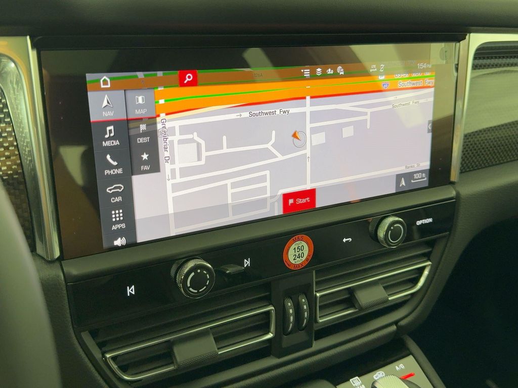 2026 Porsche MACAN MACAN GTS — миниатюра 23