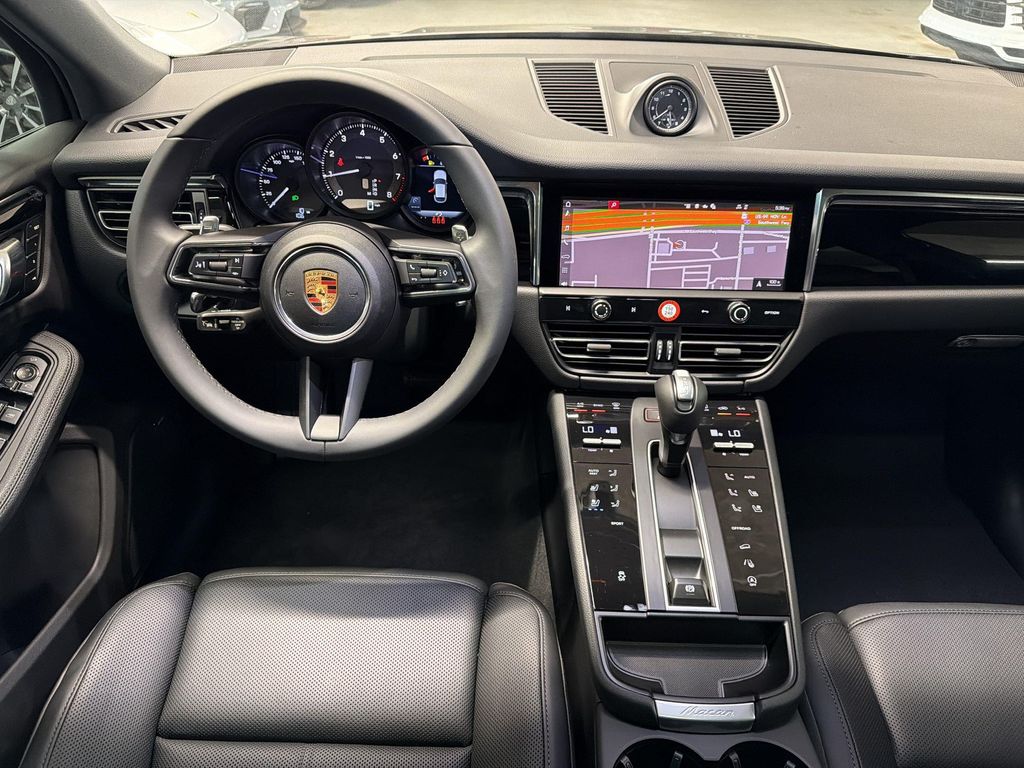 2026 Porsche MACAN — миниатюра 29