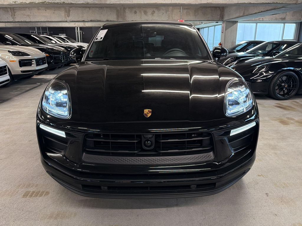 صورة 6 لـ 2026 Porsche MACAN