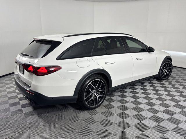 MERCEDES-BENZ E-CLASS - 9