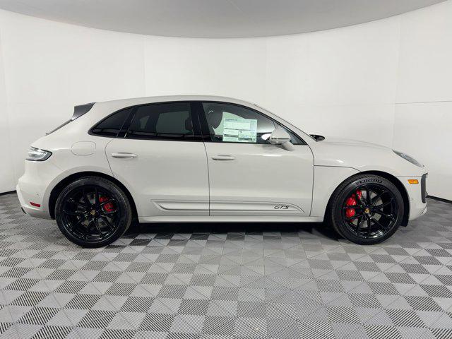2026 Porsche MACAN MACAN GTS photo 8
