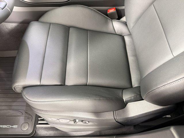 2026 Porsche CAYENNE 缩略图 14