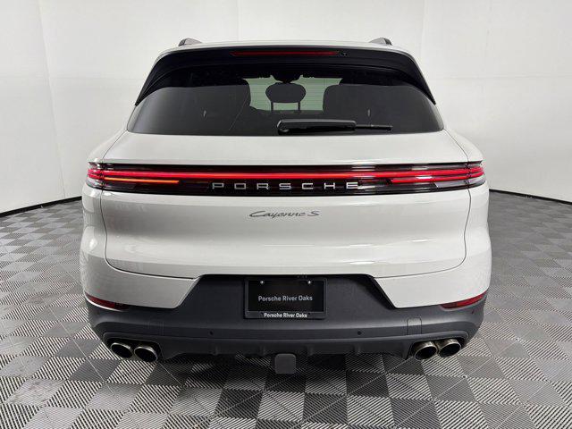 PORSCHE CAYENNE - 10