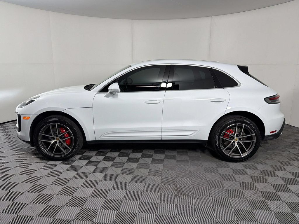 صورة 2 لـ 2026 Porsche MACAN