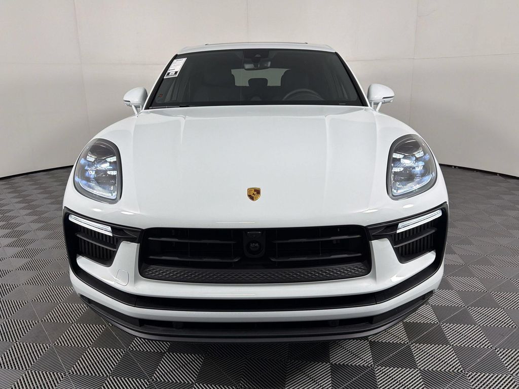 صورة 6 لـ 2026 Porsche MACAN