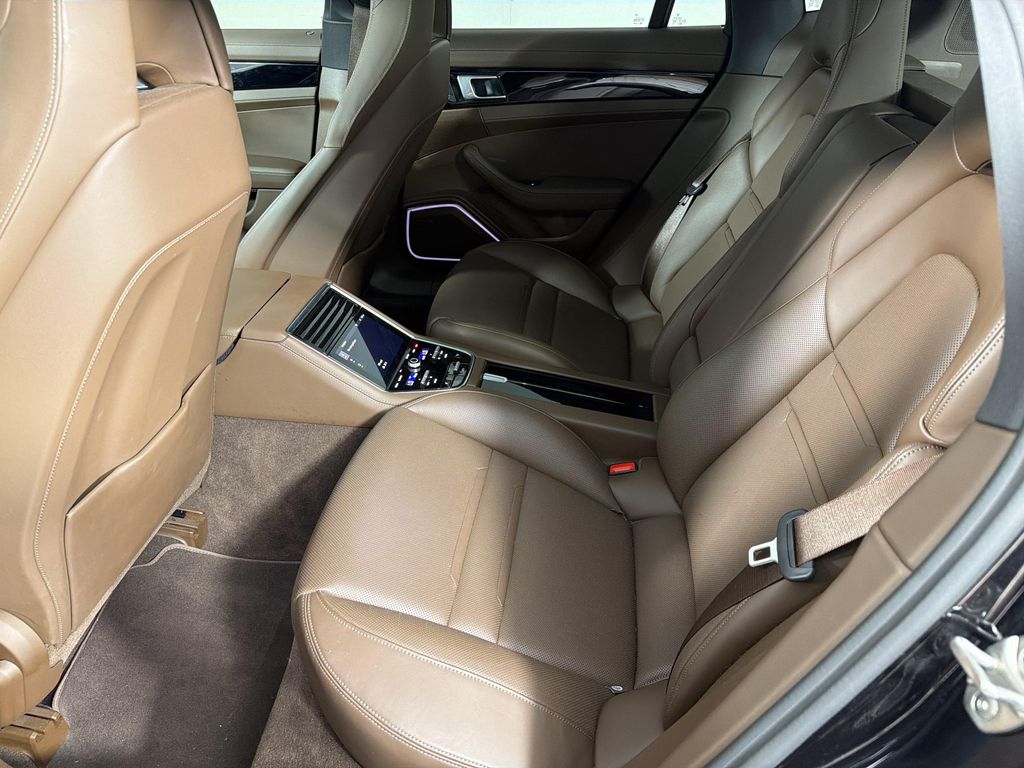 2023 Porsche PANAMERA PLATINUM EDITION 照片 24