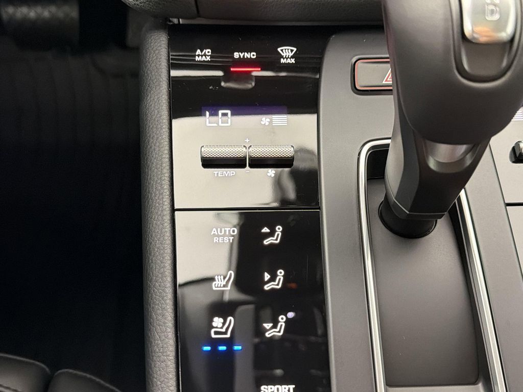 صورة مصغرة 18 لـ 2026 Porsche MACAN