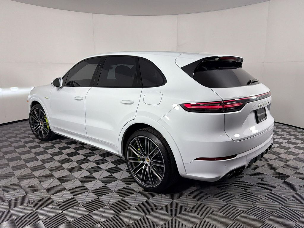 2022 Porsche CAYENNE CAYENNE TURBO S E-HYBRID — фото 3