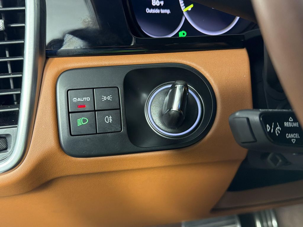 2022 Porsche CAYENNE CAYENNE TURBO S E-HYBRID — фото 26
