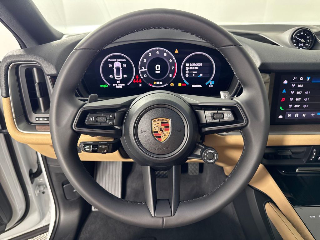2026 Porsche CAYENNE — миниатюра 16