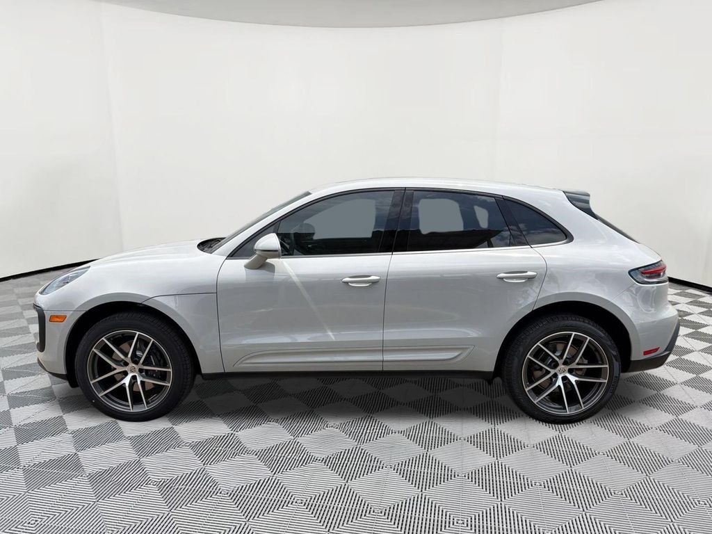 صورة 2 لـ 2026 Porsche MACAN