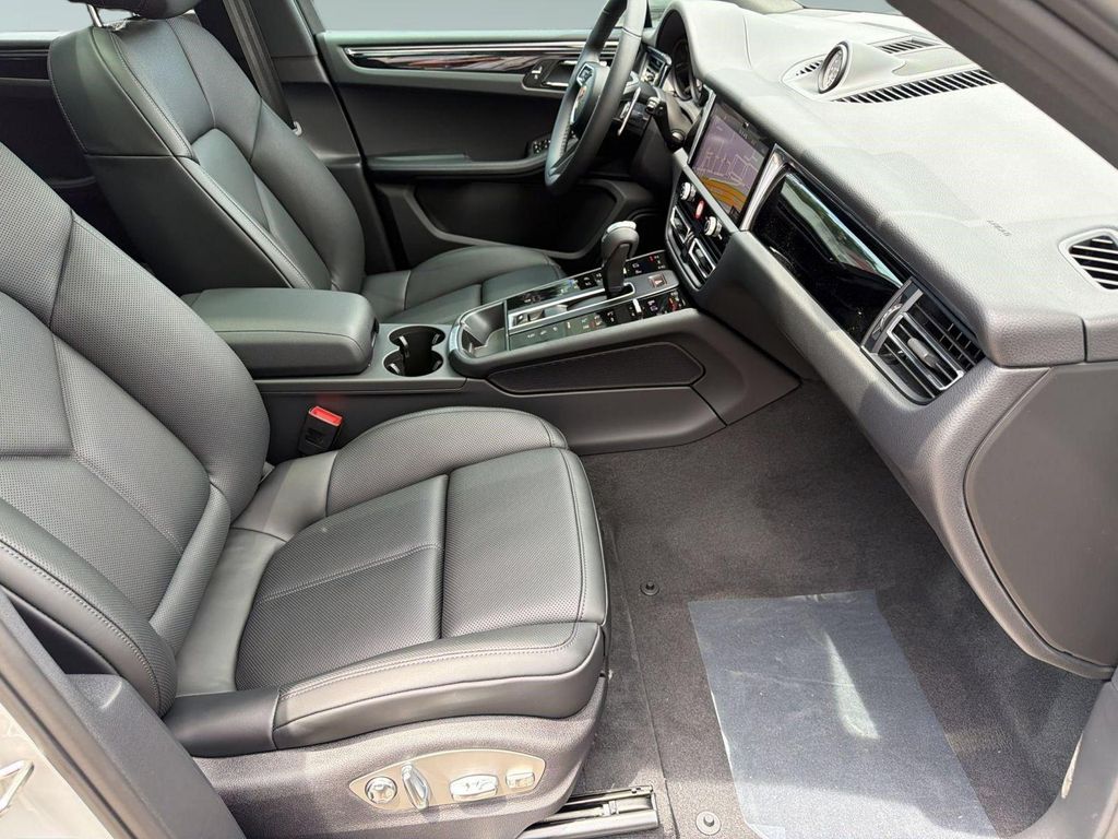 2026 Porsche MACAN 缩略图 25