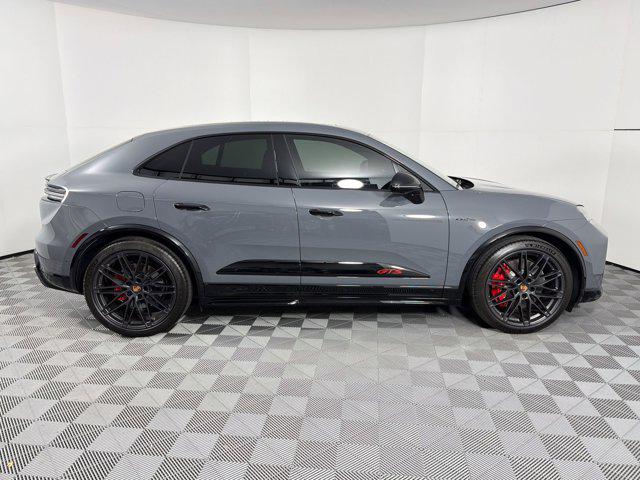 صورة 8 لـ 2026 Porsche MACAN MACAN ELECTRIC GTS