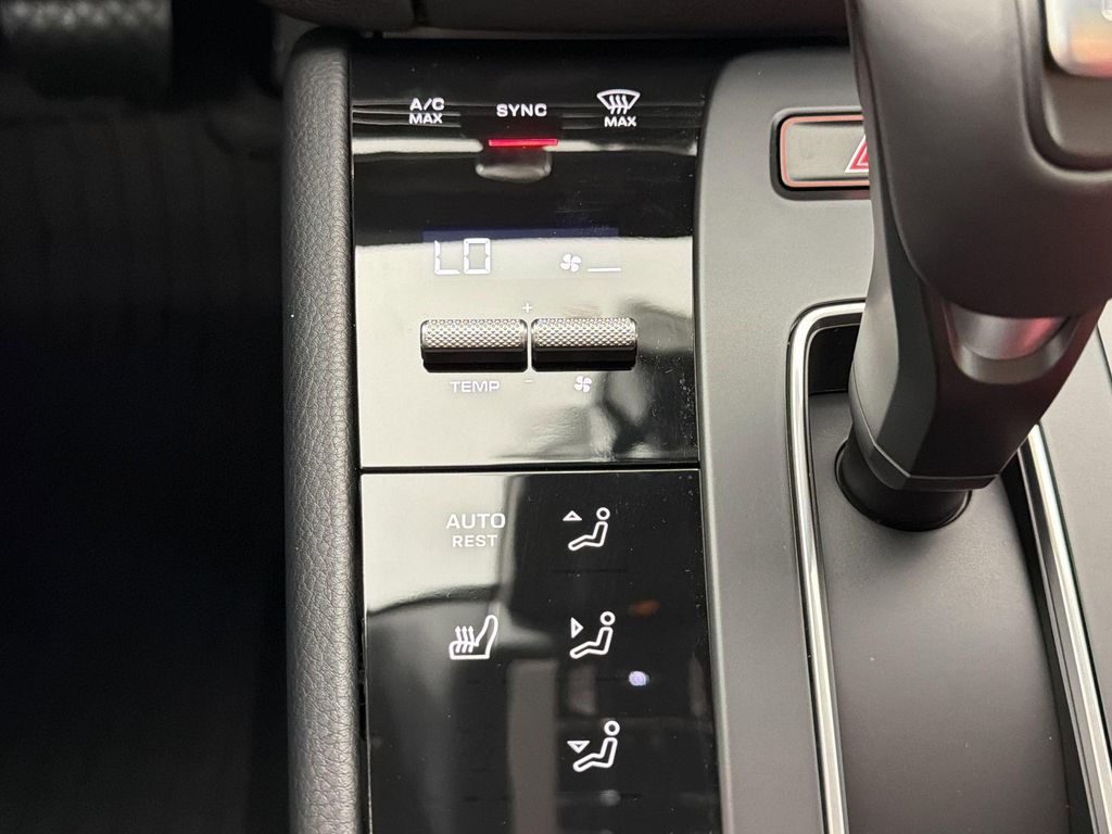 2026 Porsche MACAN T 缩略图 17
