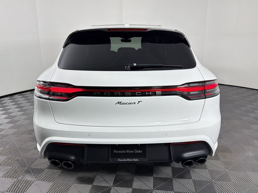 صورة 10 لـ 2026 Porsche MACAN T